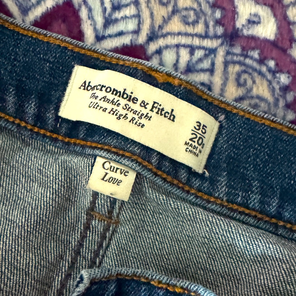 Abercrombie & Fitch Blue Ankle Jeans